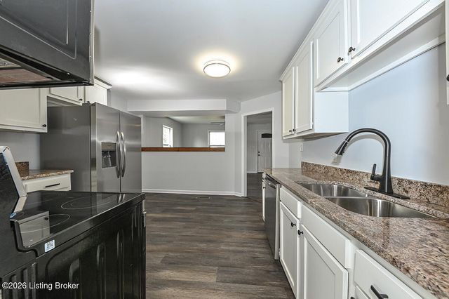 3907 Peachtree Ave, Louisville, KY 40215