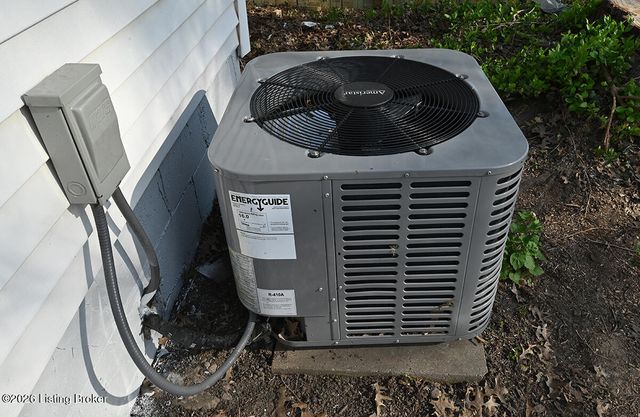 3907 Peachtree Ave, Louisville, KY 40215