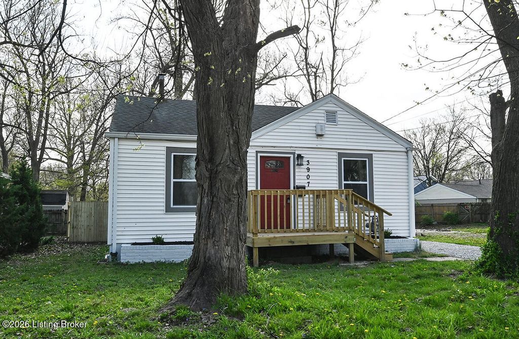 3907 Peachtree Ave, Louisville, KY 40215