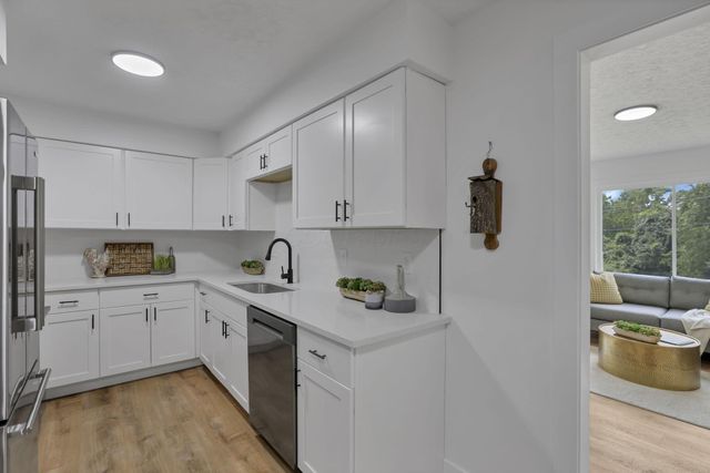 2281 Hawk Street, Lancaster, OH 43130