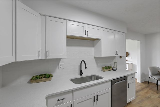 2281 Hawk Street, Lancaster, OH 43130