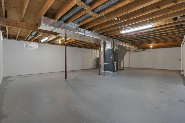 2281 Hawk Street, Lancaster, OH 43130