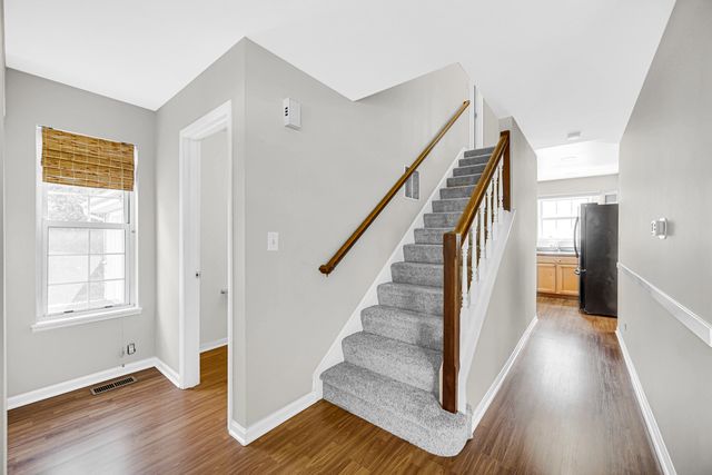 642 Dunham Road, Gurnee, IL 60031