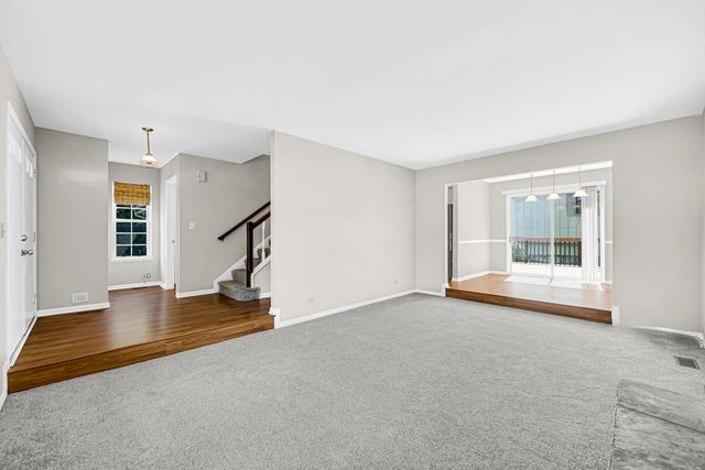 642 Dunham Road, Gurnee, IL 60031