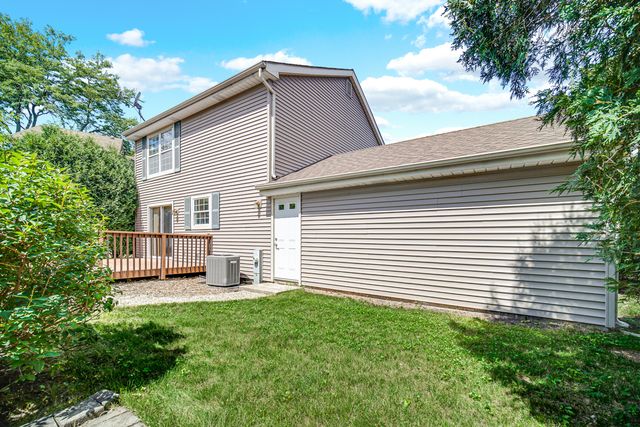 642 Dunham Road, Gurnee, IL 60031