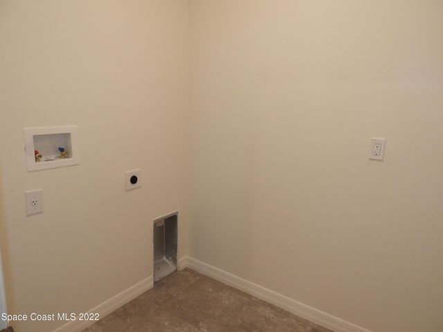 2034 Capital Drive SE, Palm Bay, FL 32909