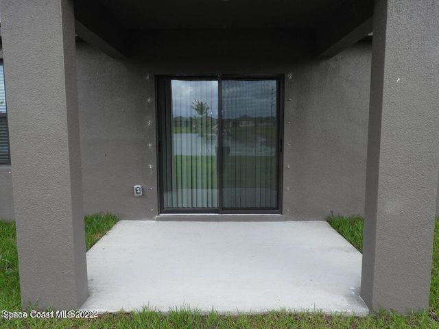 2034 Capital Drive SE, Palm Bay, FL 32909