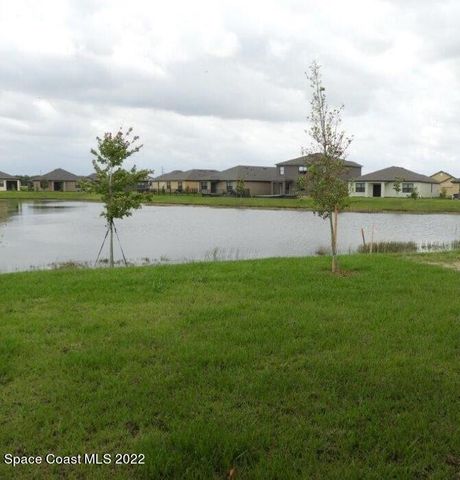 2034 Capital Drive SE, Palm Bay, FL 32909