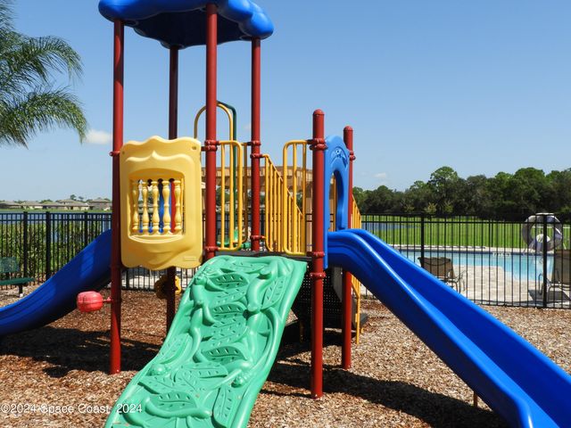 2034 Capital Drive SE, Palm Bay, FL 32909
