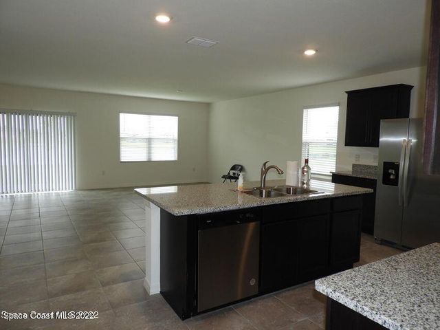 2034 Capital Drive SE, Palm Bay, FL 32909