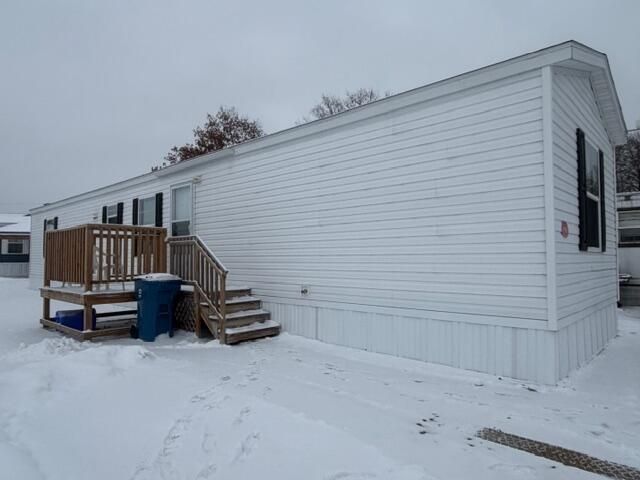 104 Robinhood Drive, Fremont, MI 49412