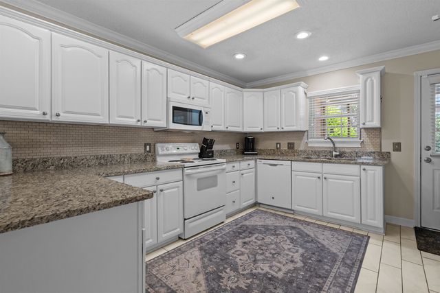 1418 Cane St Apt 4, North Myrtle Beach, SC 29582