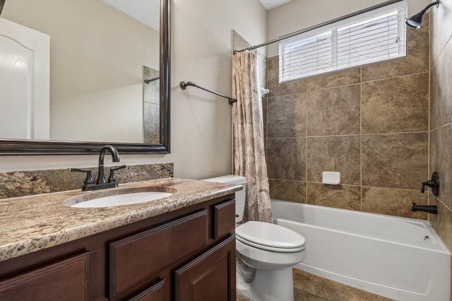15 Verdin Place, The Woodlands, TX 77389