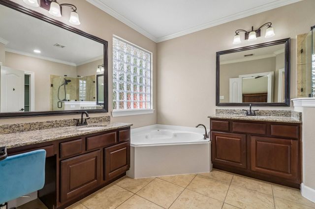 15 Verdin Place, The Woodlands, TX 77389