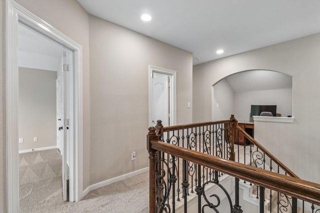 15 Verdin Place, The Woodlands, TX 77389