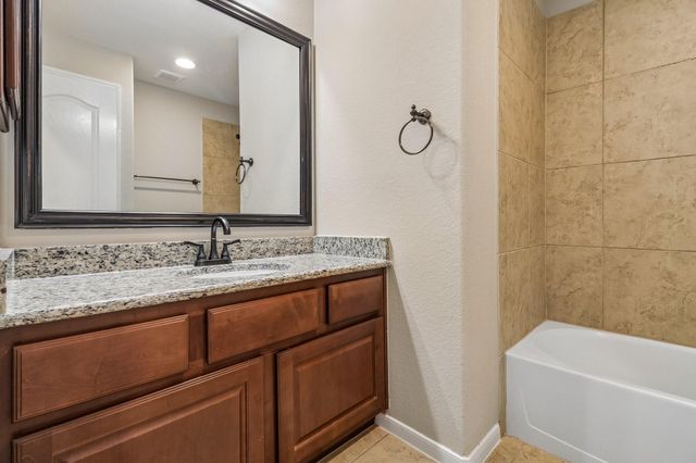 15 Verdin Place, The Woodlands, TX 77389
