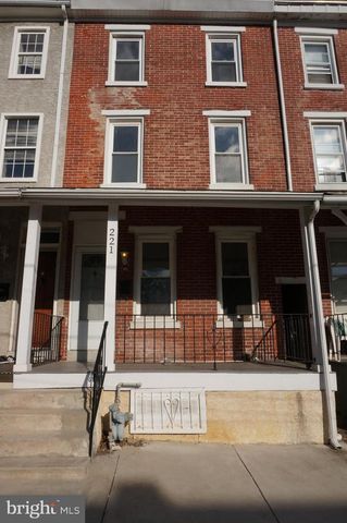 221 E WOOD ST, Norristown, PA 19401