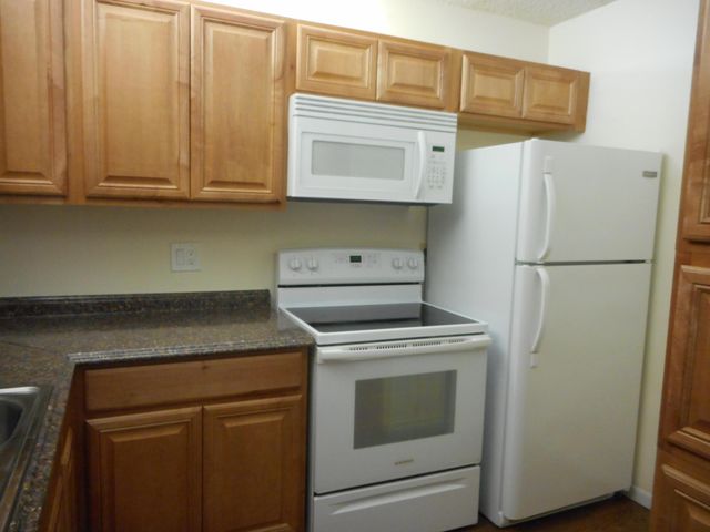 202 Foxtail Drive F1, Greenacres, FL 33415