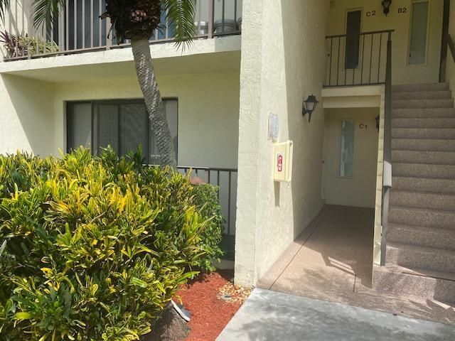 202 Foxtail Drive F1, Greenacres, FL 33415