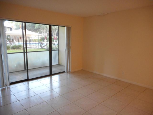 202 Foxtail Drive F1, Greenacres, FL 33415