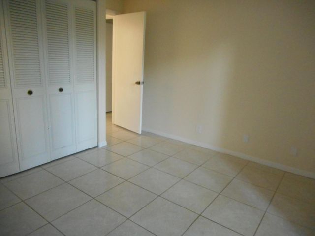 202 Foxtail Drive F1, Greenacres, FL 33415