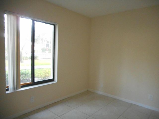 202 Foxtail Drive F1, Greenacres, FL 33415