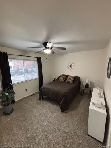 32718 Grand River Avenue 5, Farmington, MI 48336