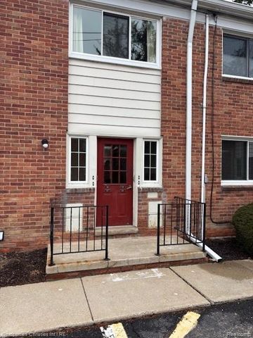 32718 Grand River Avenue 5, Farmington, MI 48336