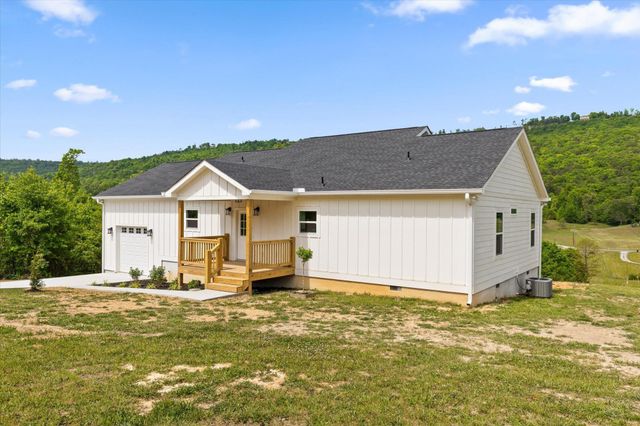 133 N Knobby Road, Trenton, GA 30752