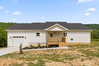 133 N Knobby Road, Trenton, GA 30752
