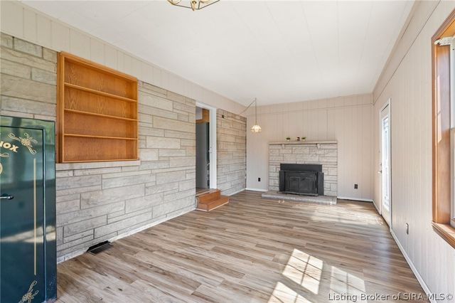 5814 & 5816 Bethany Road, Charlestown, IN 47111