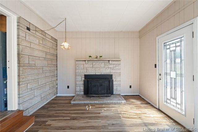 5814 & 5816 Bethany Road, Charlestown, IN 47111