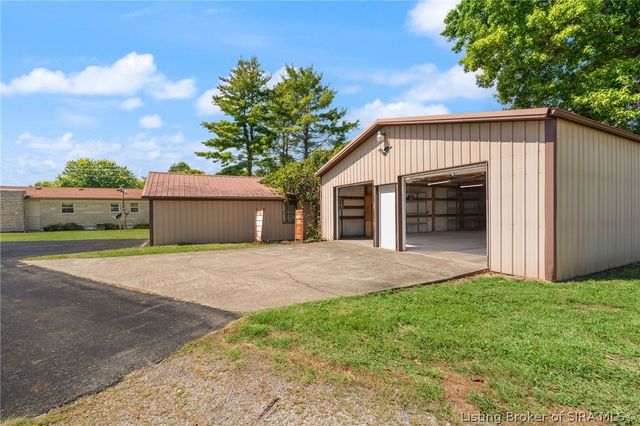 5814 & 5816 Bethany Road, Charlestown, IN 47111
