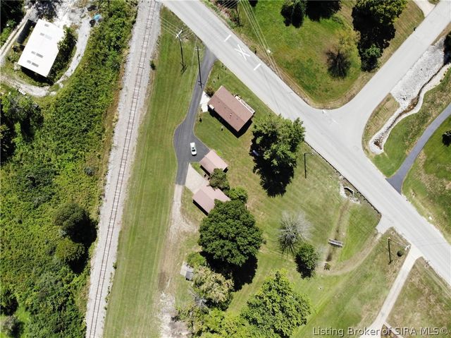 5814 & 5816 Bethany Road, Charlestown, IN 47111