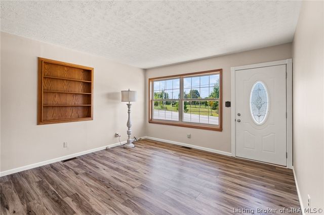 5814 & 5816 Bethany Road, Charlestown, IN 47111