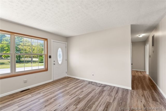 5814 & 5816 Bethany Road, Charlestown, IN 47111
