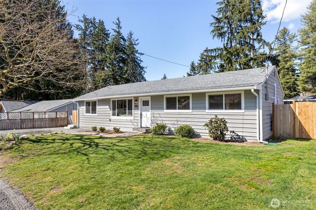 7831 202nd Place SW, Edmonds, WA 98026