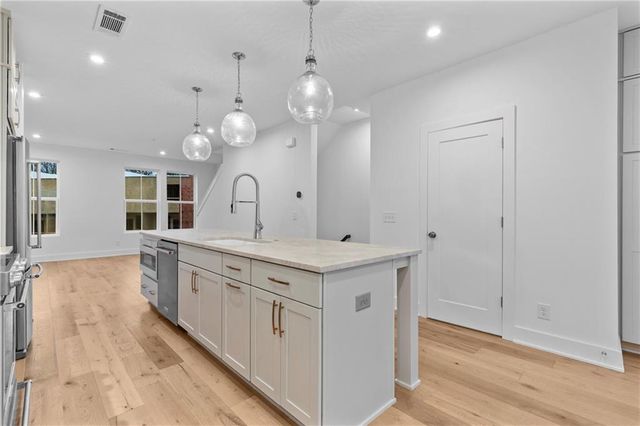 201 New Street 1204, Decatur, GA 30030