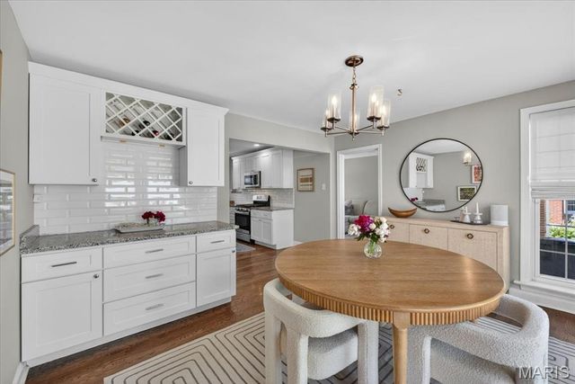 7840 Lafon Place, University City, MO 63130
