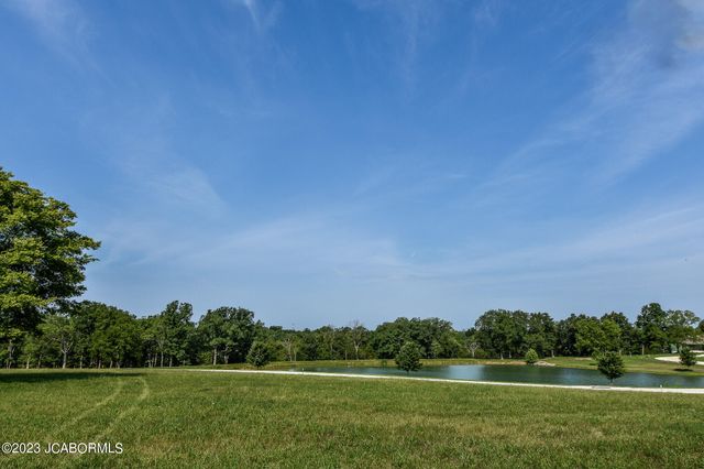 10950 EAGLE LAKE LANE, Holts Summit, MO 65043