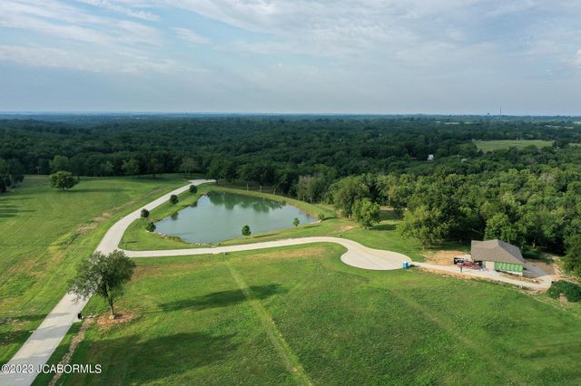 10950 EAGLE LAKE LANE, Holts Summit, MO 65043