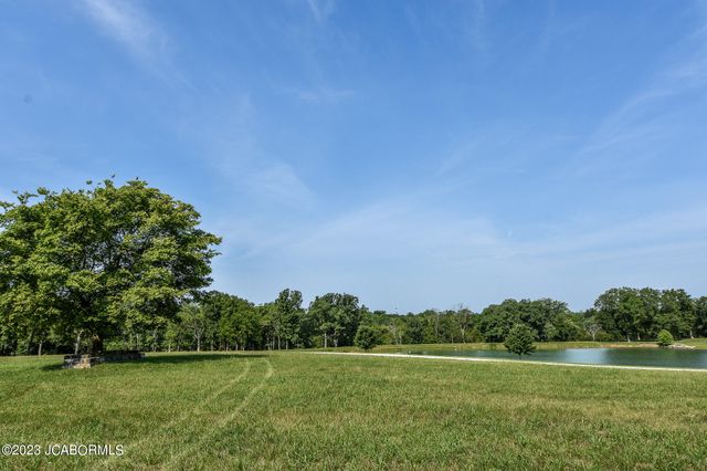 10950 EAGLE LAKE LANE, Holts Summit, MO 65043