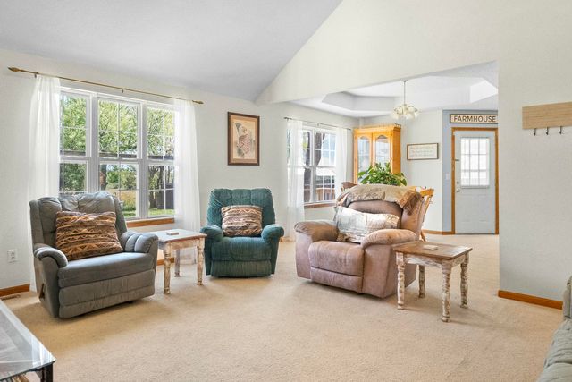 2790 South Hartford Avenue, Bolivar, MO 65613
