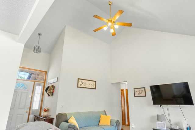2790 South Hartford Avenue, Bolivar, MO 65613