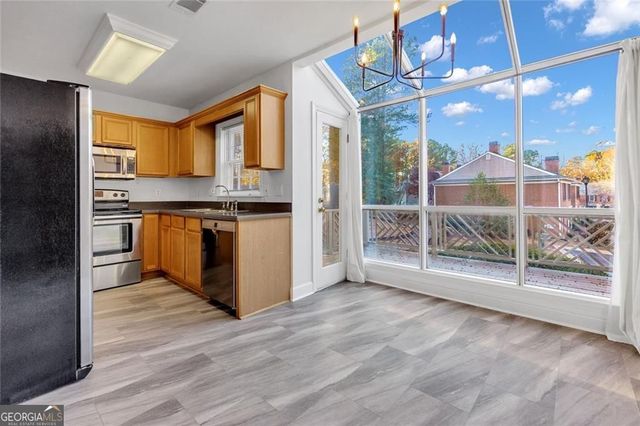 82 Mt Vernon Circle, Atlanta, GA 30338