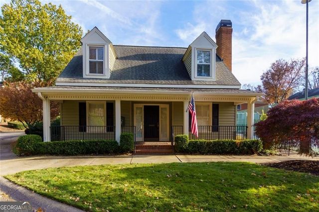 82 Mt Vernon Circle, Atlanta, GA 30338