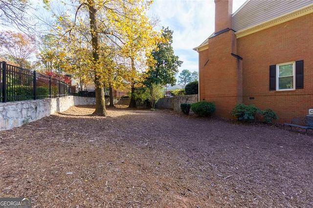 82 Mt Vernon Circle, Atlanta, GA 30338