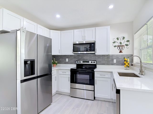 303 Lake Gertie Road, Deland, FL 32720