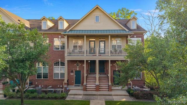 456 Boardwalk Drive, Walled Lake, MI 48390