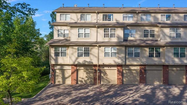 456 Boardwalk Drive, Walled Lake, MI 48390